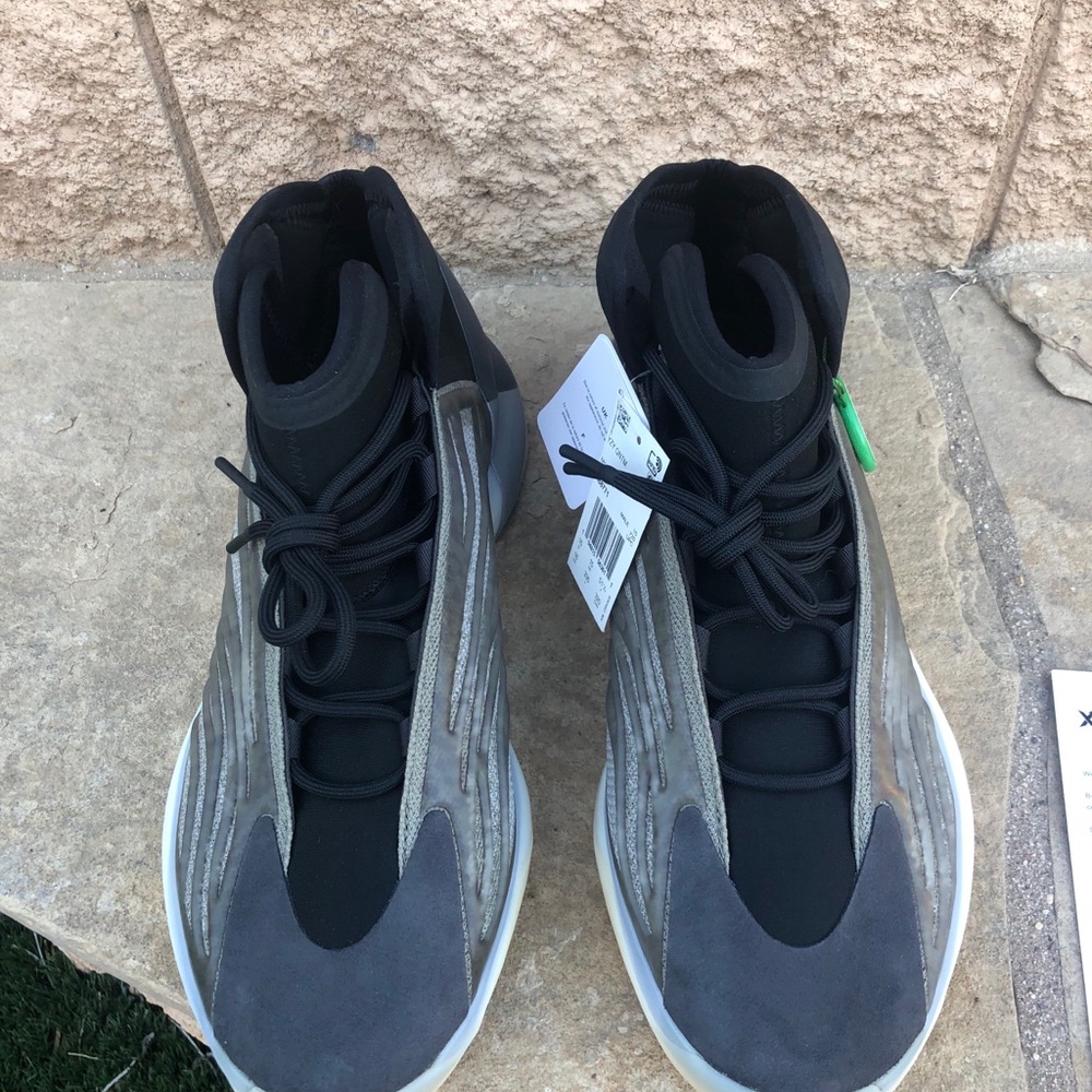 Adidas Yeezy Quantum Shoes - men’s size 16